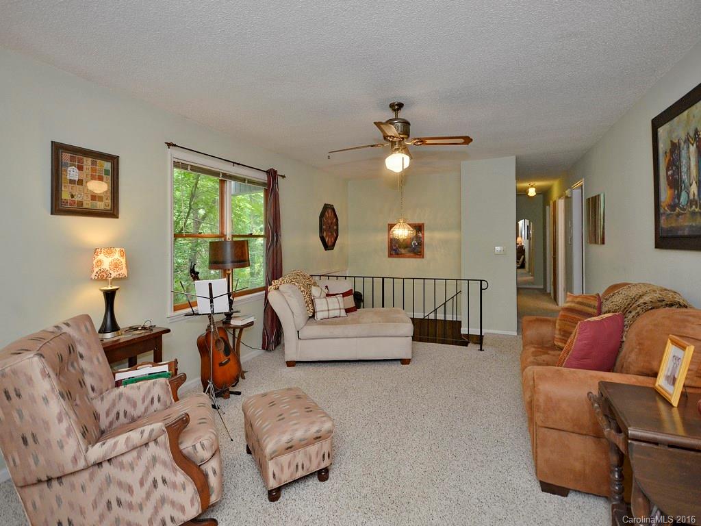 Haywood Knolls - Residential