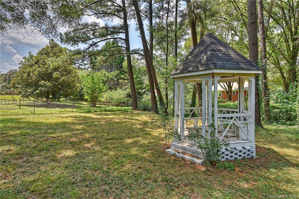 Sherwood Forest - Residential