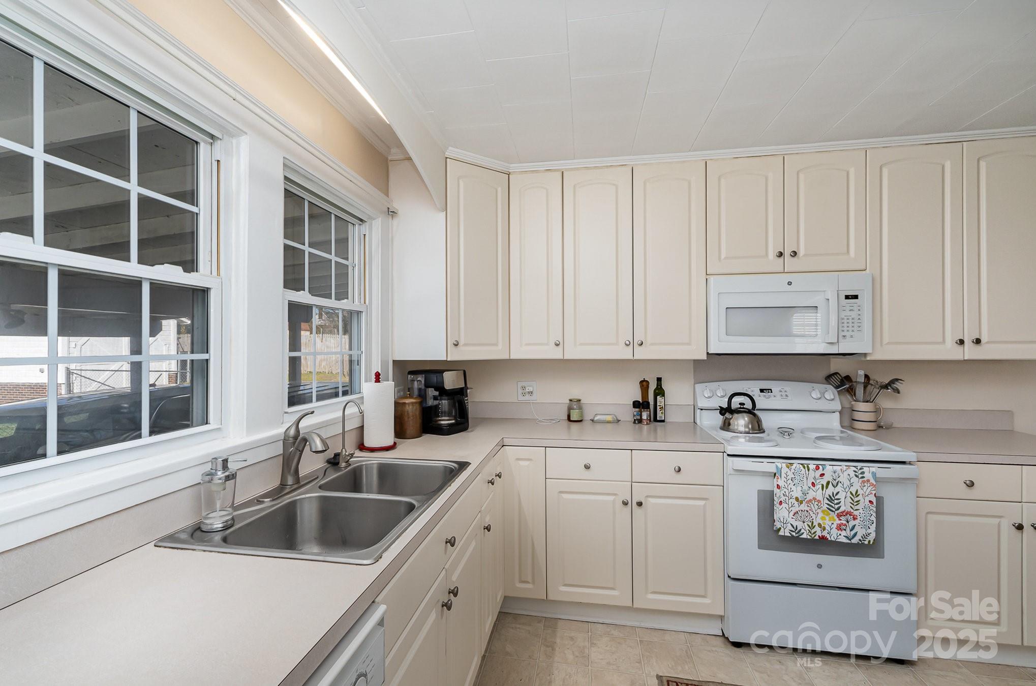 Shady Brook - Residential