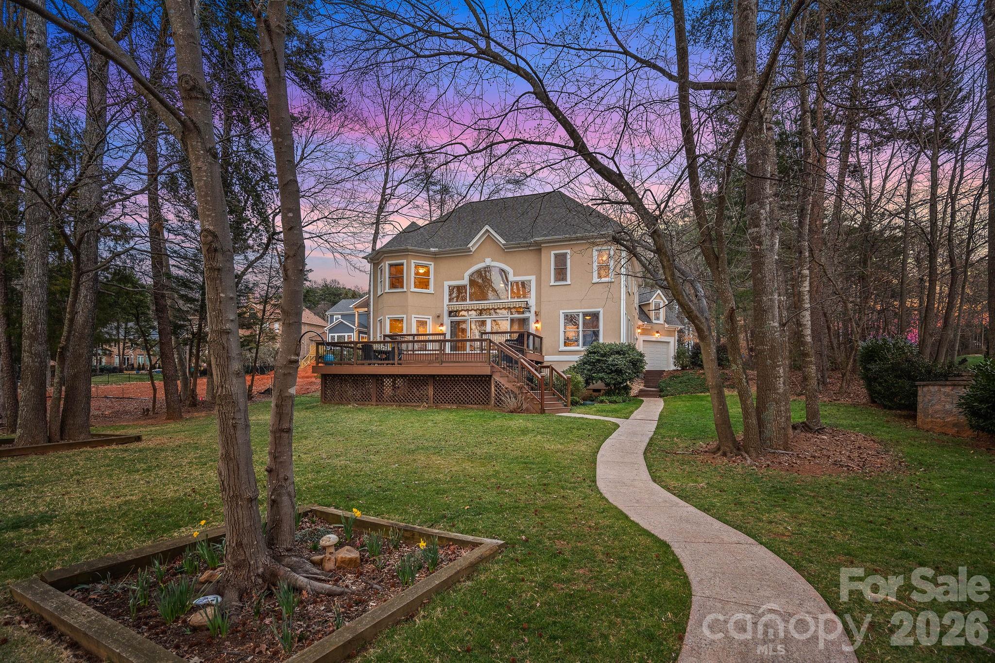 The Harbour at the Pointe - Residential