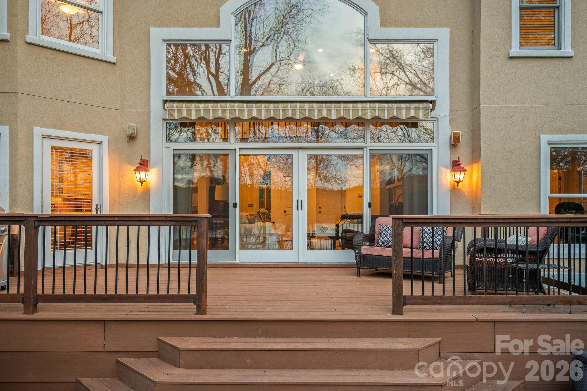 The Harbour at the Pointe - Residential