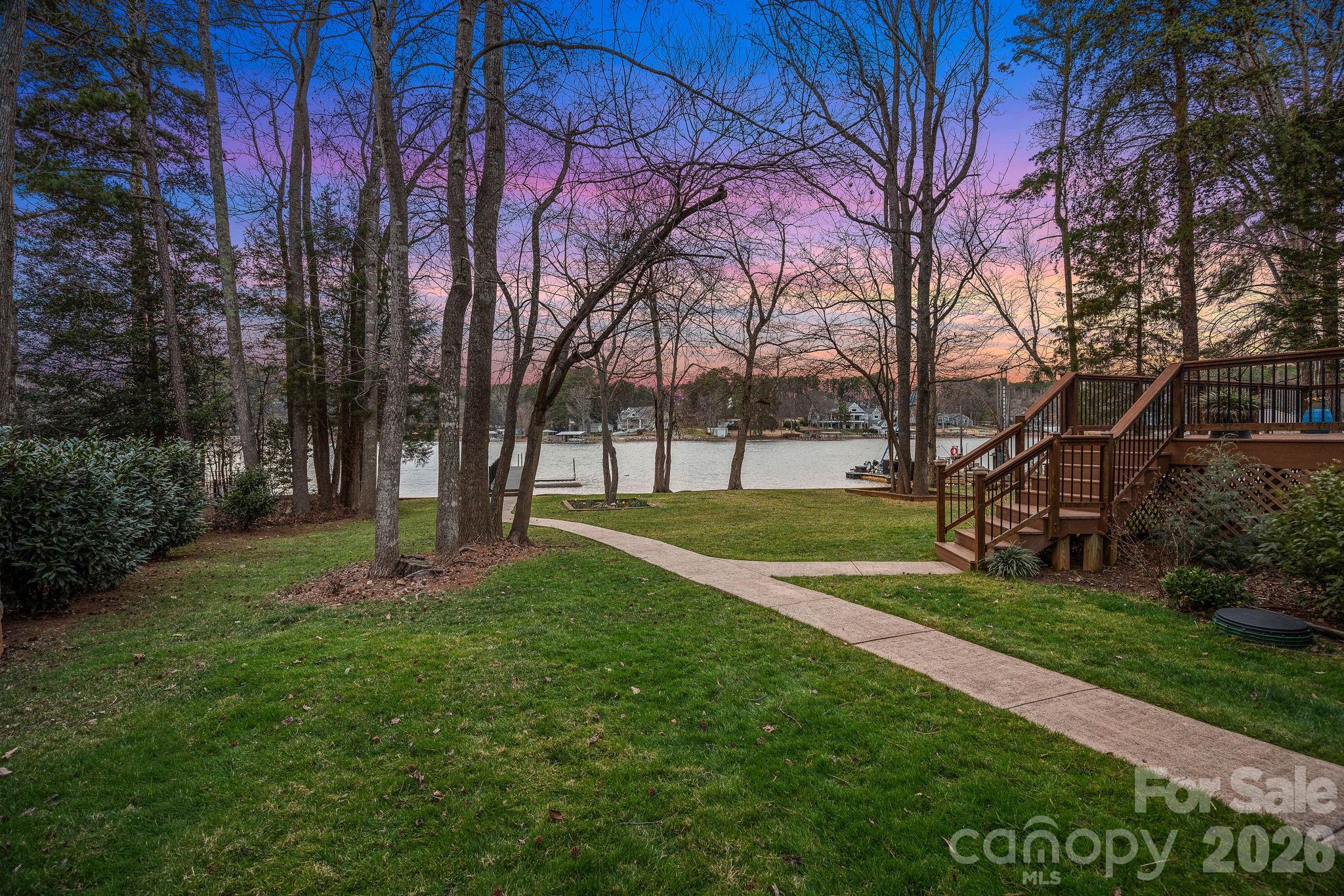 The Harbour at the Pointe - Residential