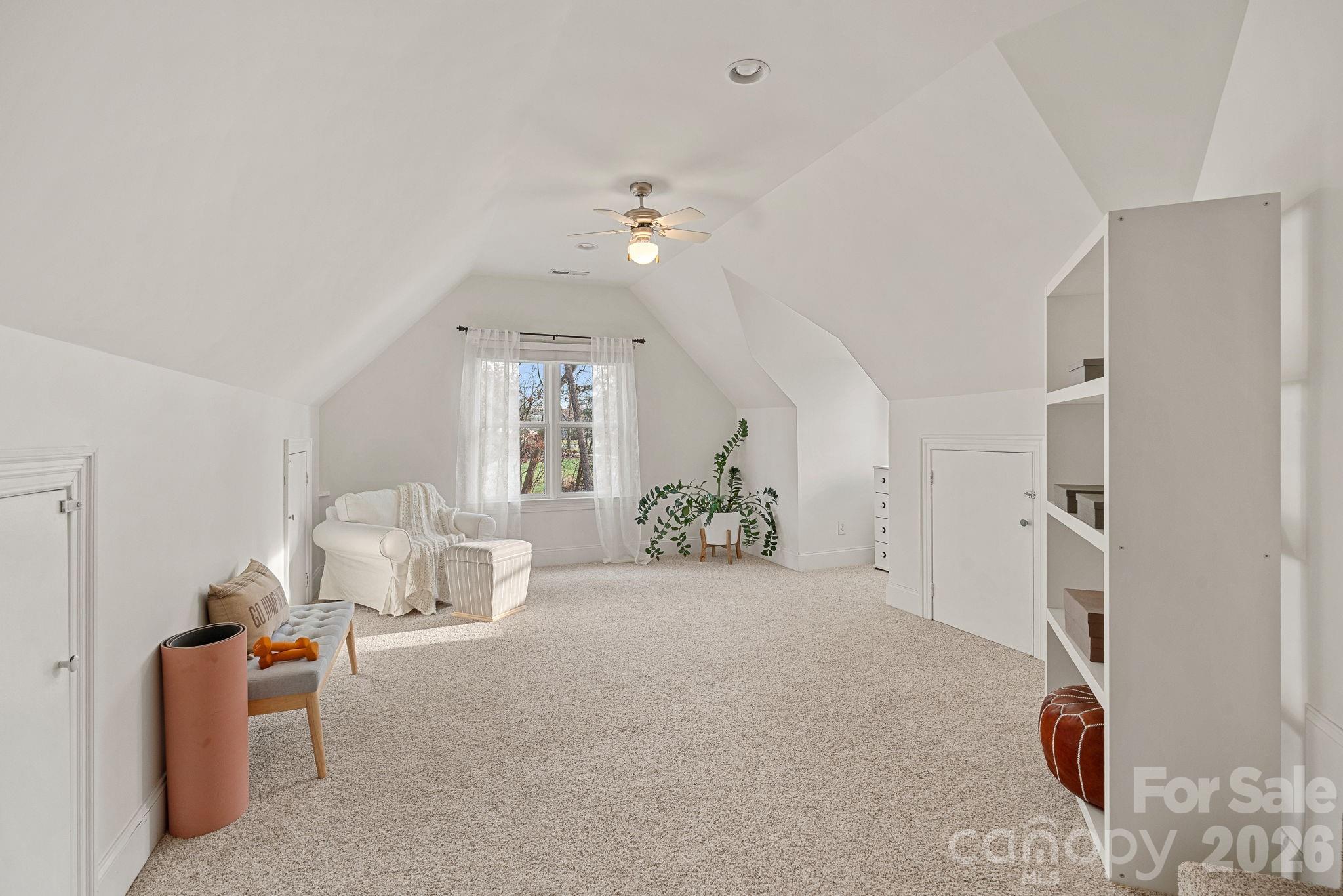 The Harbour at the Pointe - Residential