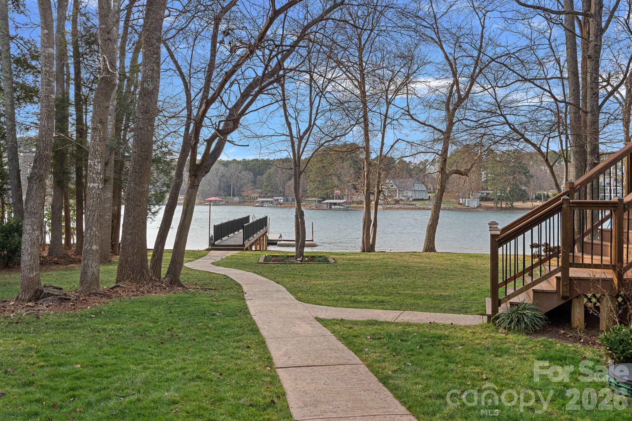 The Harbour at the Pointe - Residential