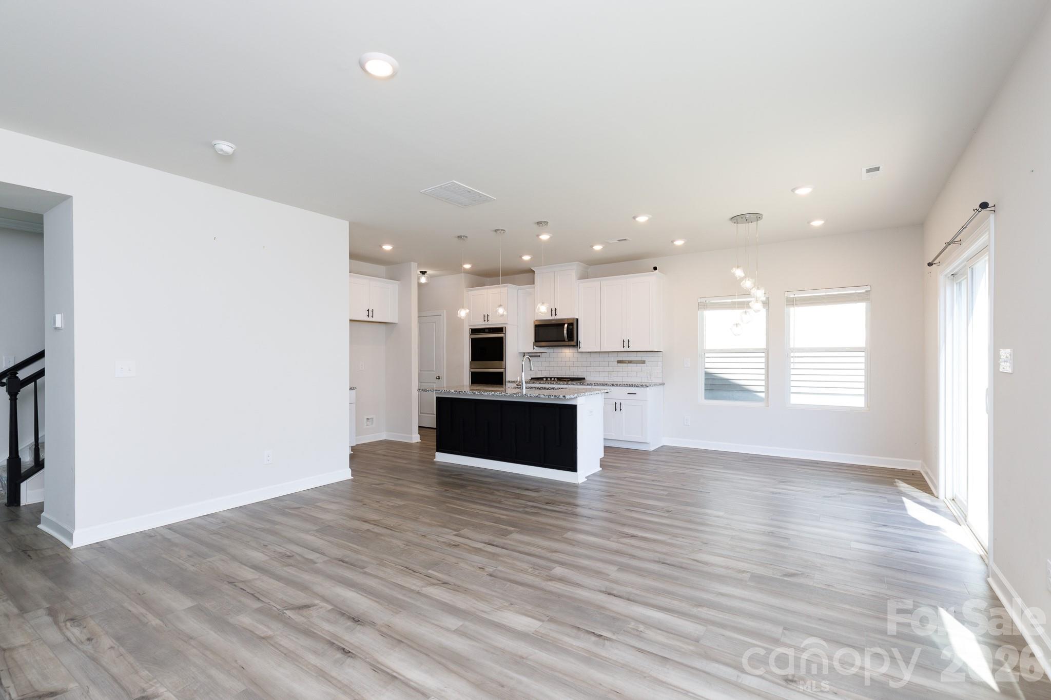 Anniston Chase - Residential