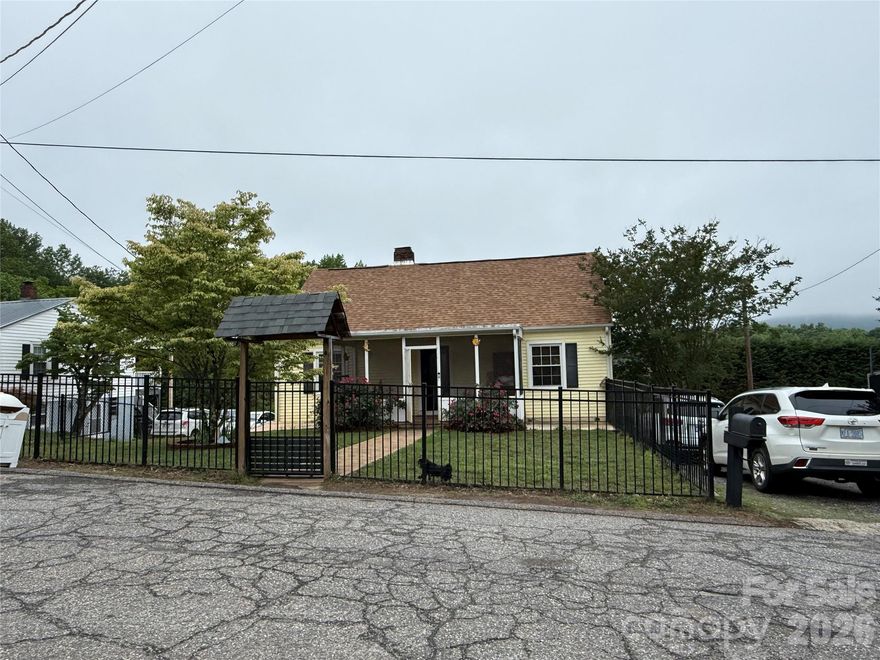 Nice 1.25 story home with basement in Valdese.  LVP floors, granite countertops and stainless steel appliances. Fenced front yard and backyard.