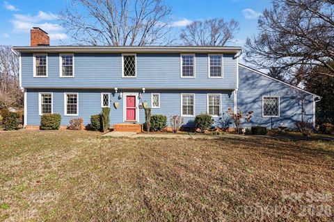 Photo of 324 Windsor Drive, Salisbury, NC 28144 (MLS # 4345611)