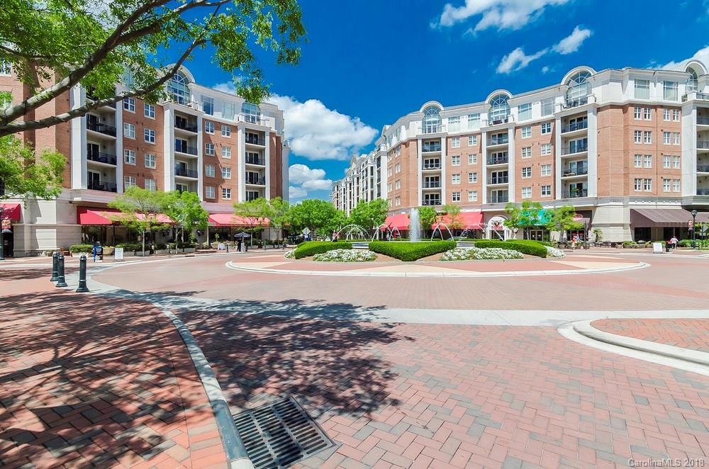 Sharon Arbors - Residential