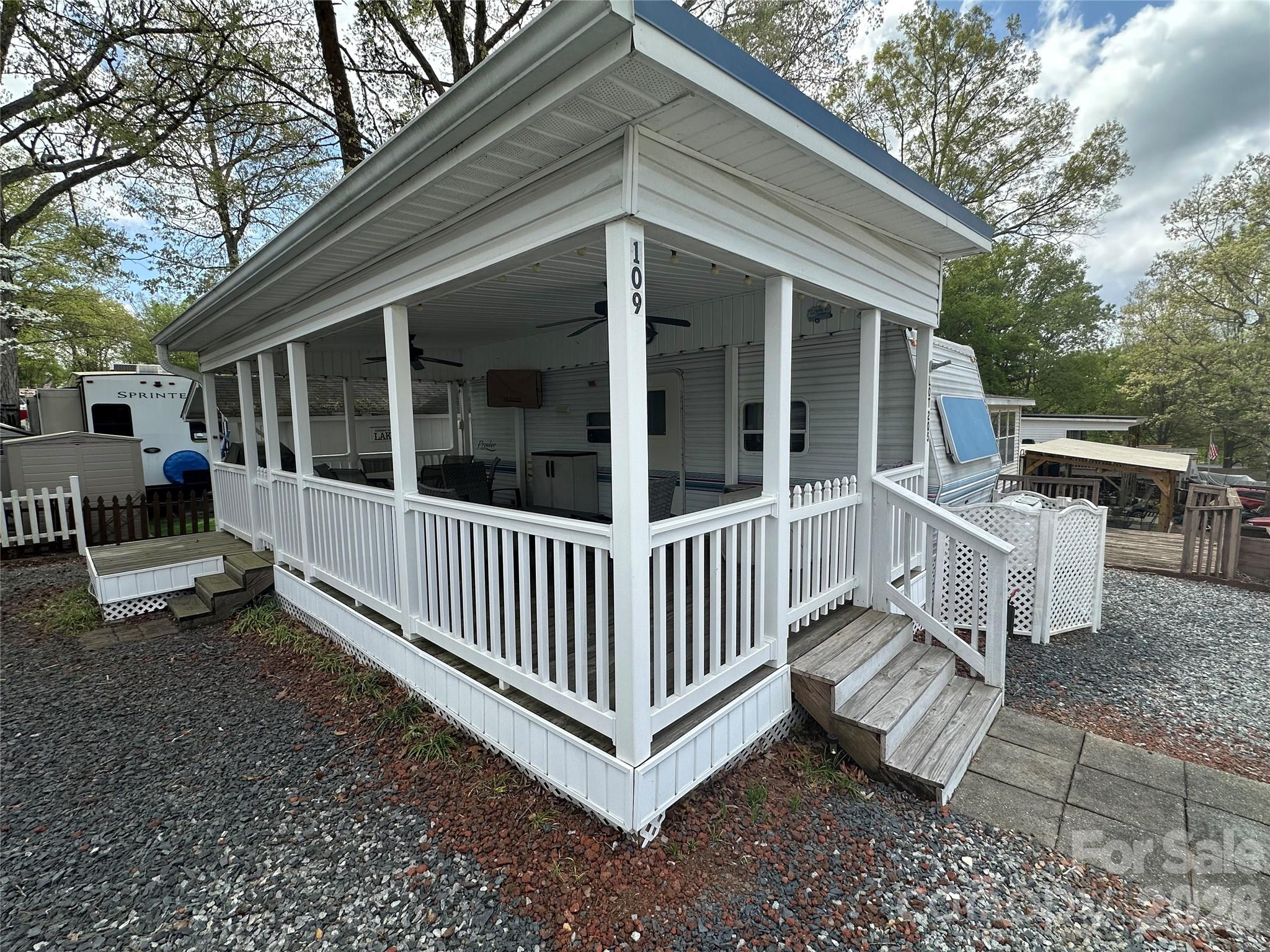 Badin Shores Resort - Residential