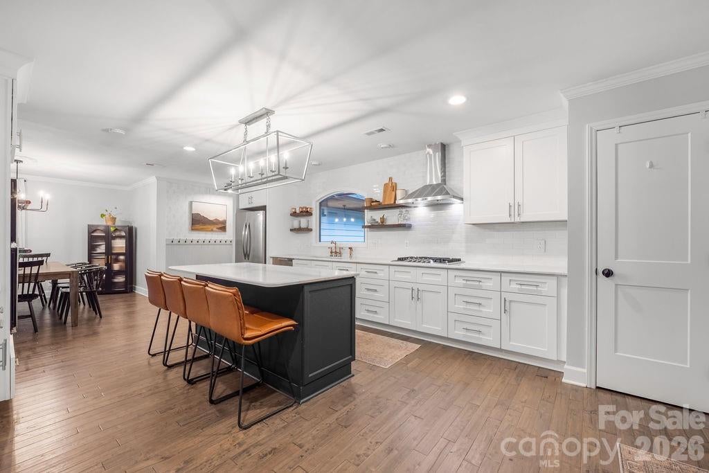 3525 Windbluff Drive