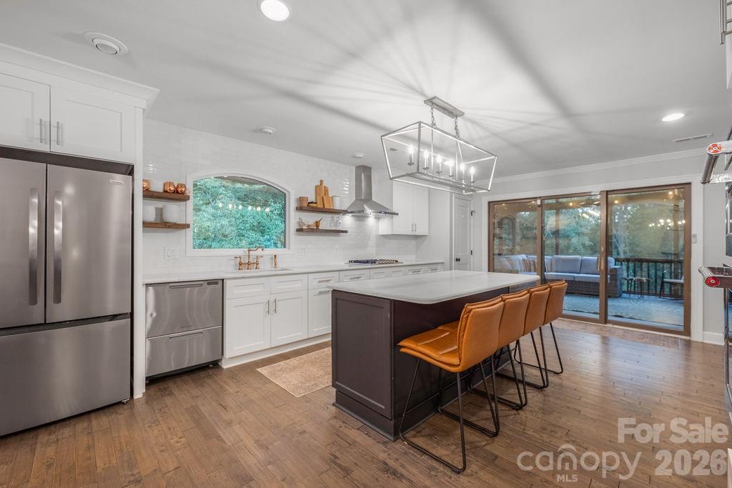 3525 Windbluff Drive