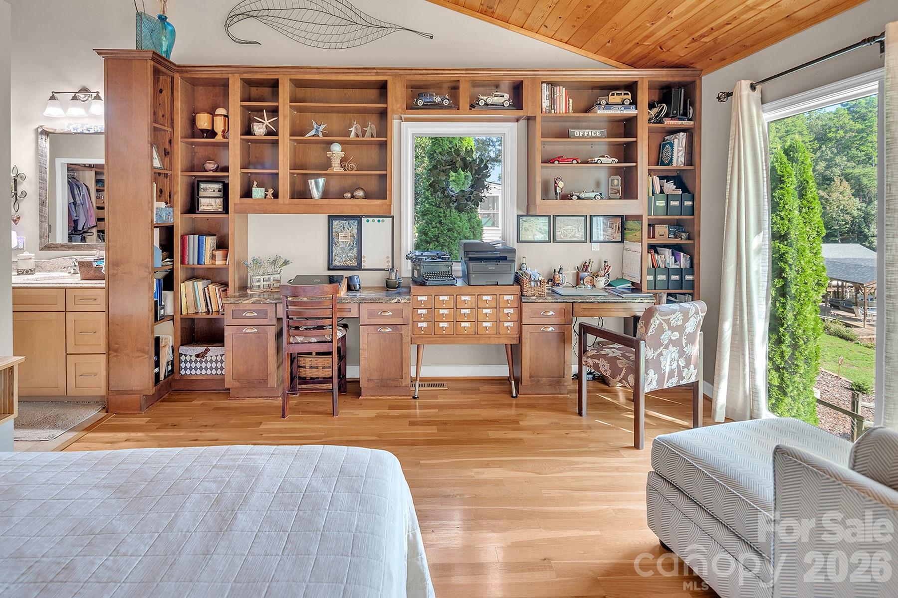 Country Club Estates - Residential