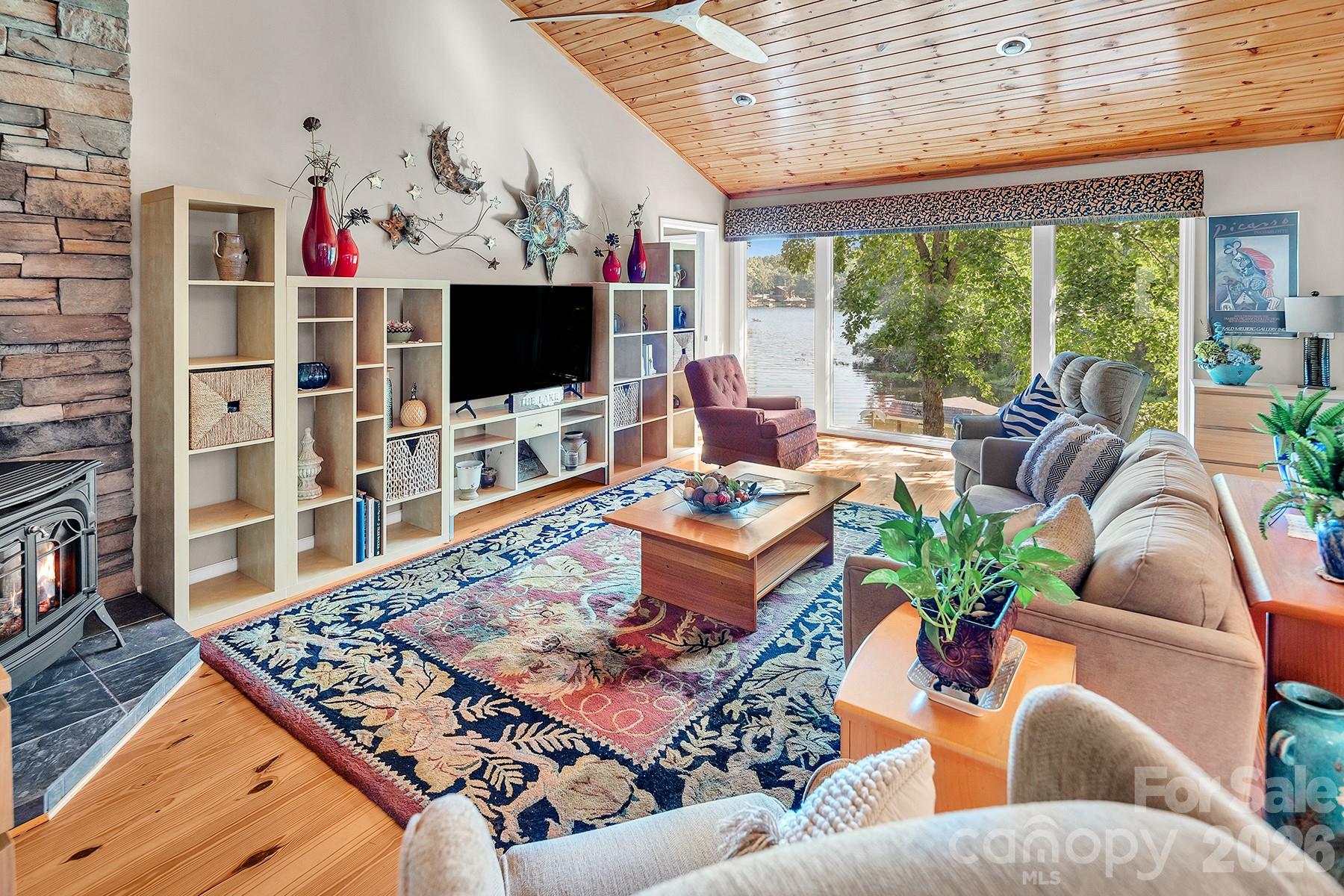 Country Club Estates - Residential