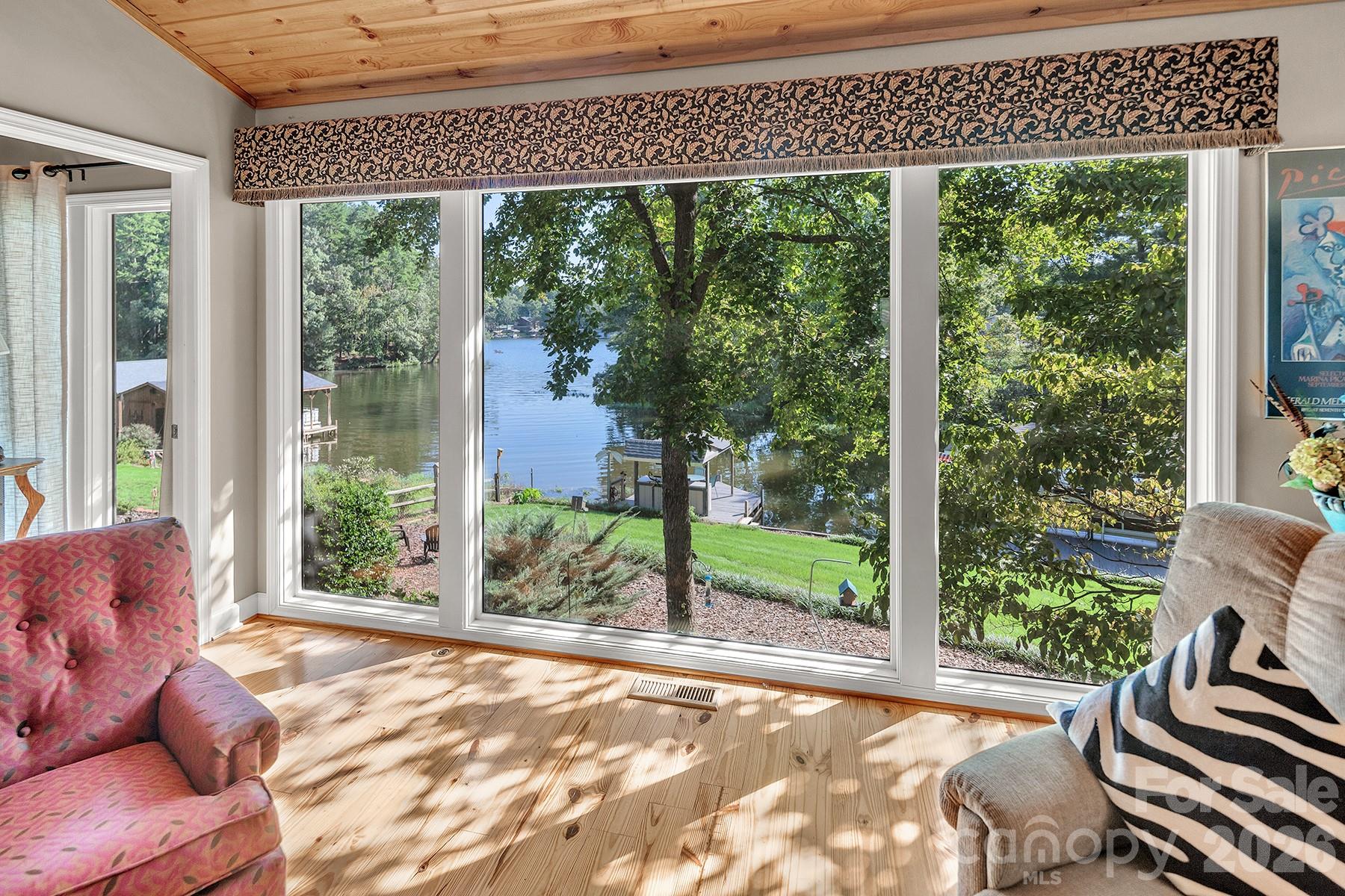 Country Club Estates - Residential