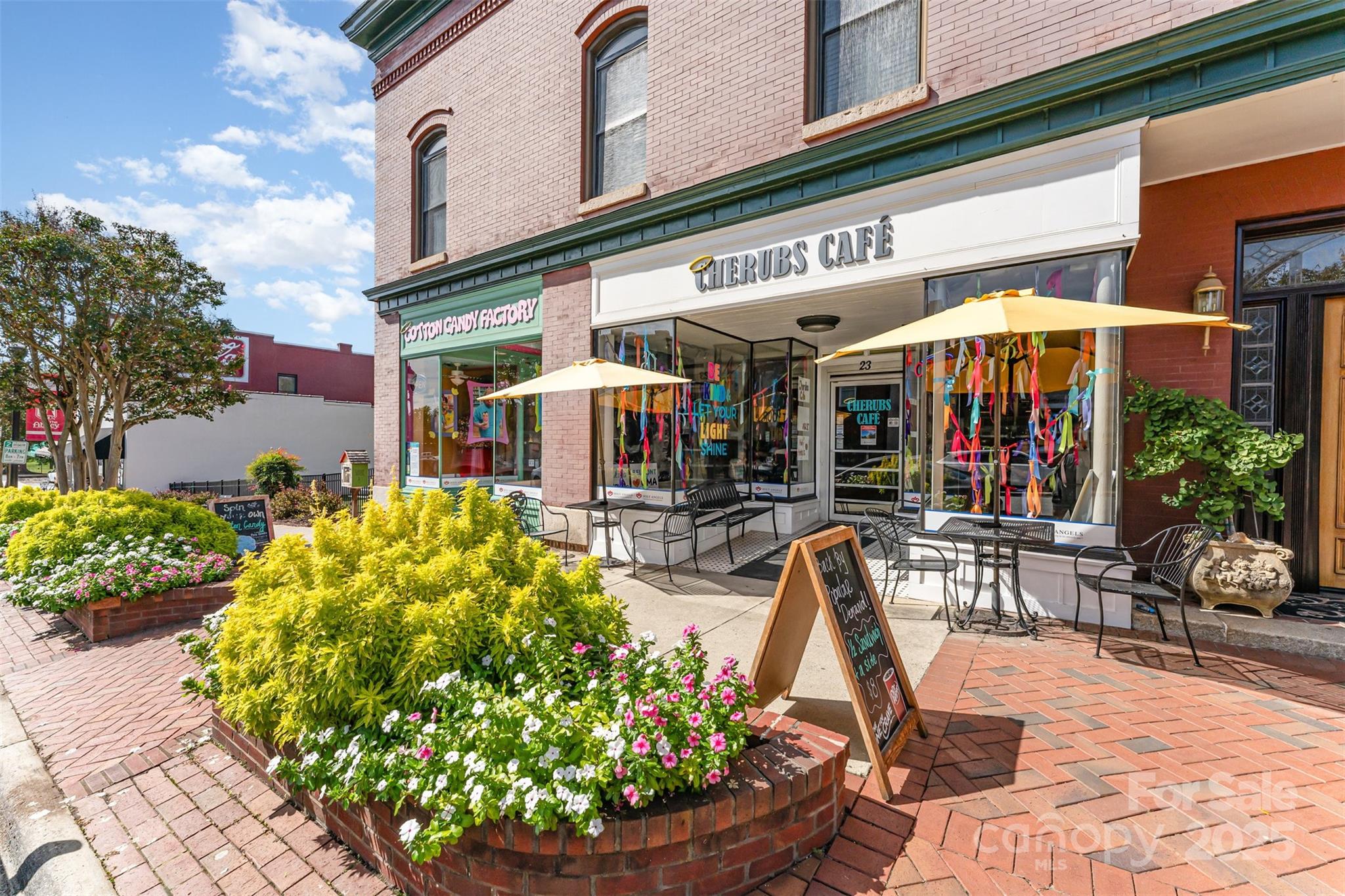 Hall Park - Residential