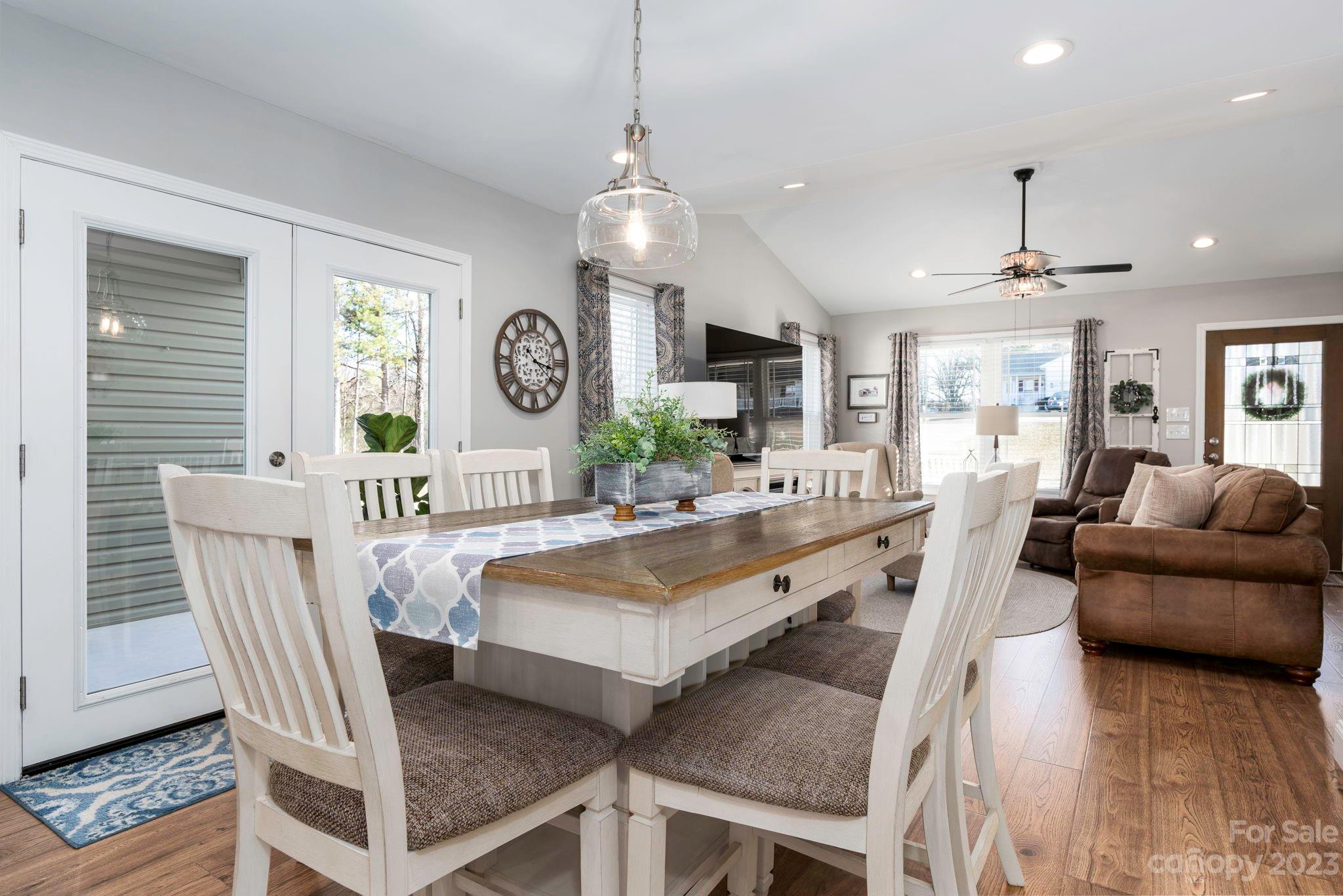 Willow Oaks - Residential