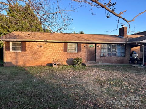 A home in Hickory