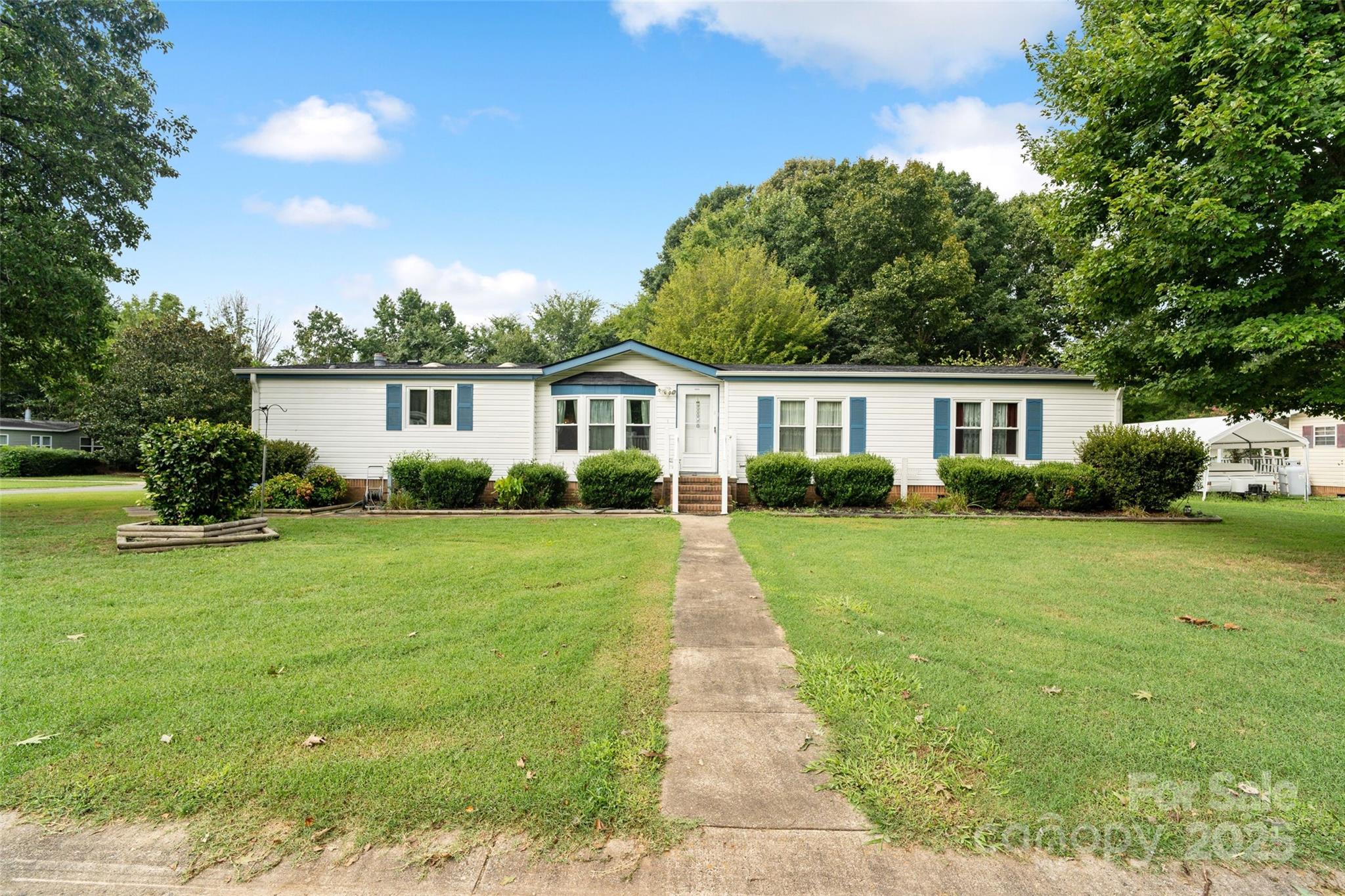 5909 Lake Valley Road