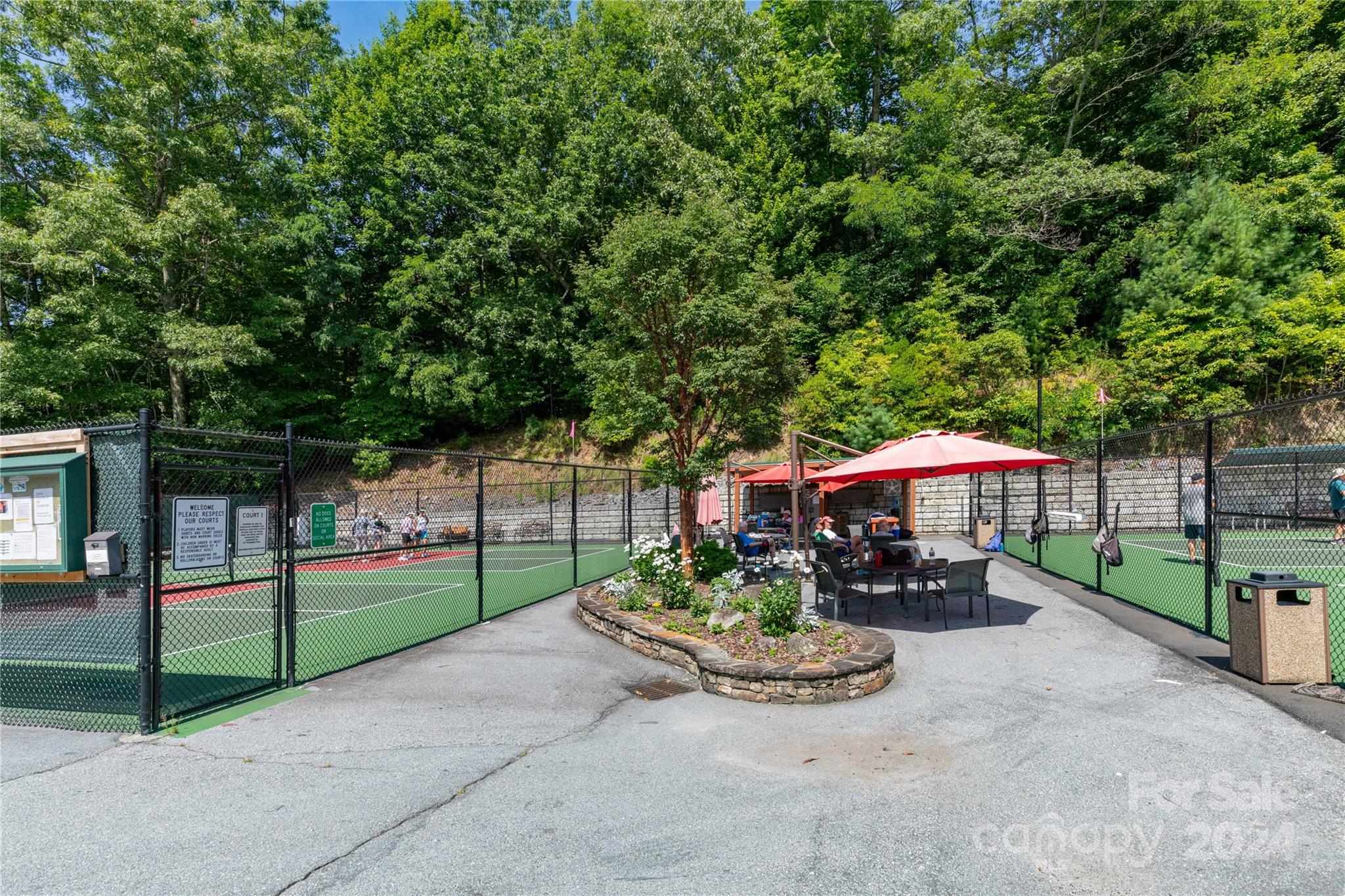 Connestee Falls - Residential