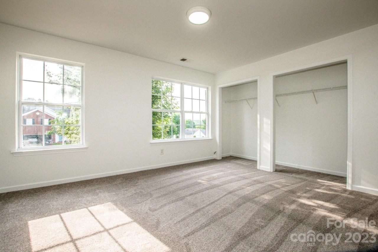 Taras Trace - Residential