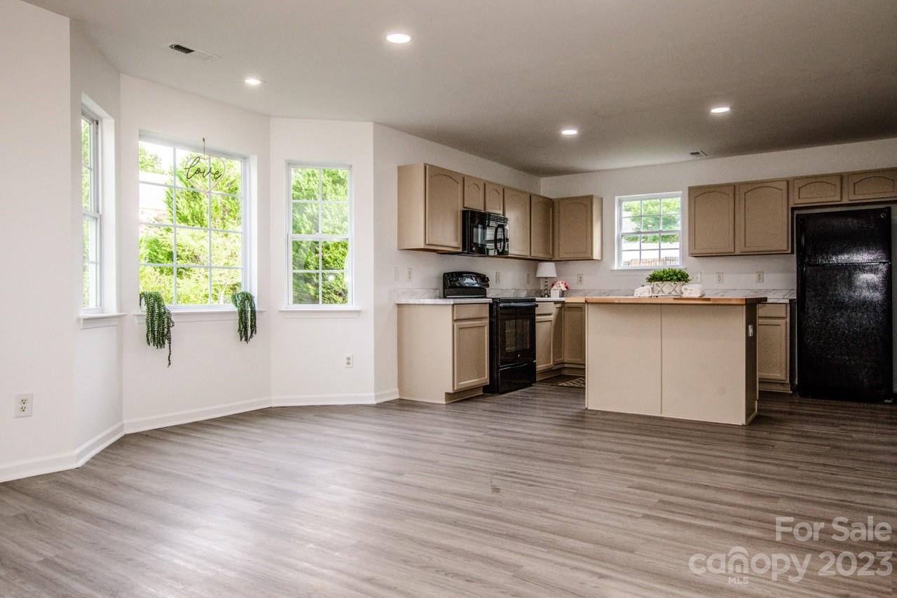 Taras Trace - Residential