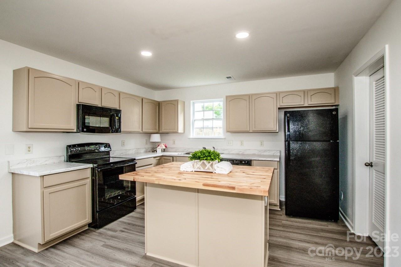 Taras Trace - Residential