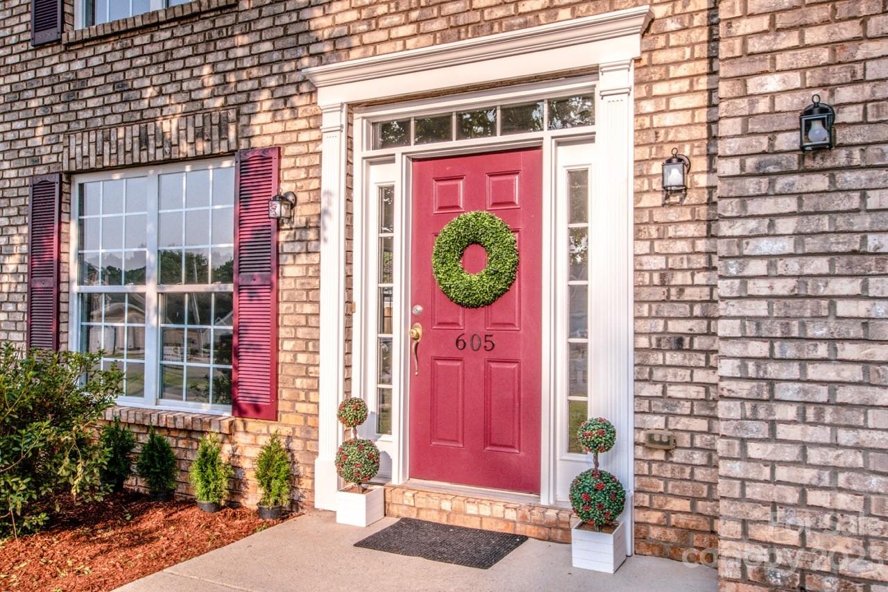 Taras Trace - Residential