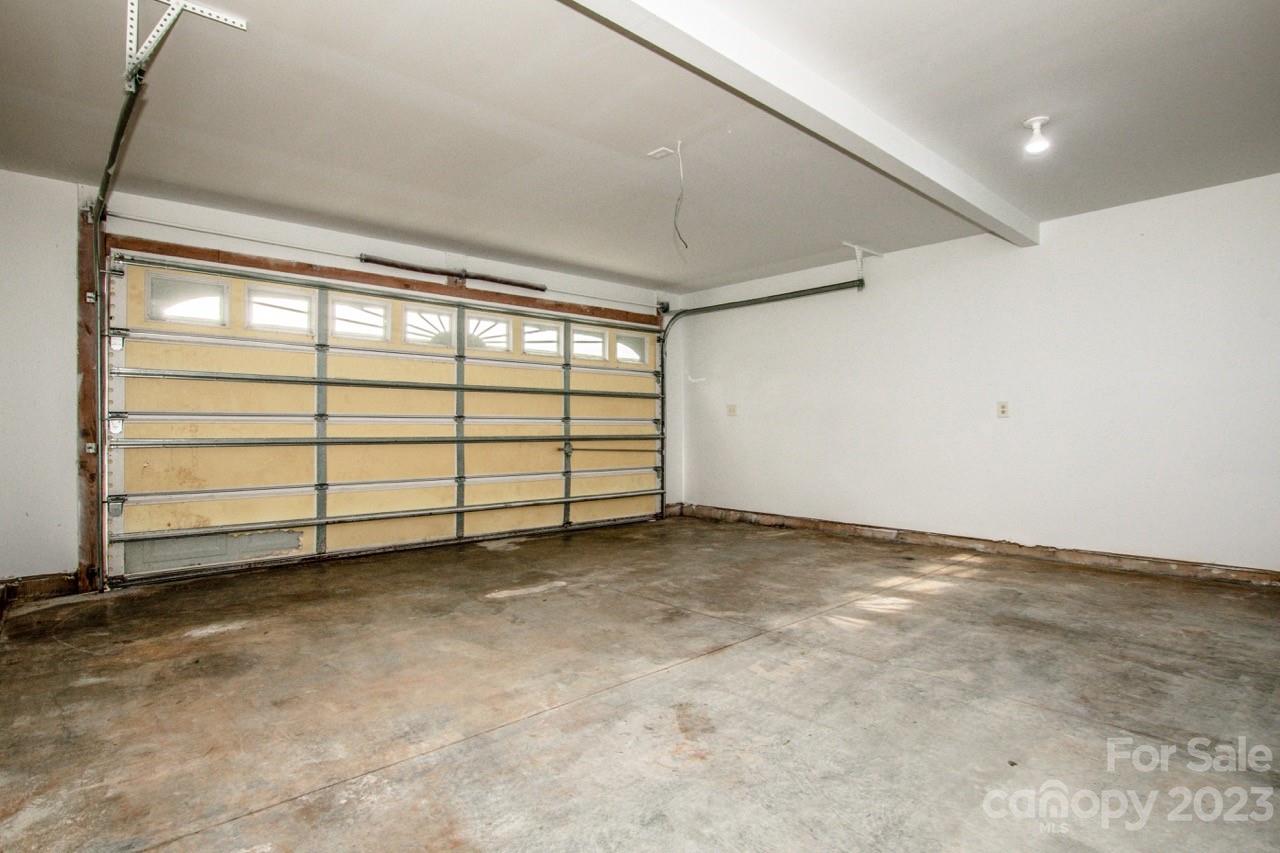 Taras Trace - Residential