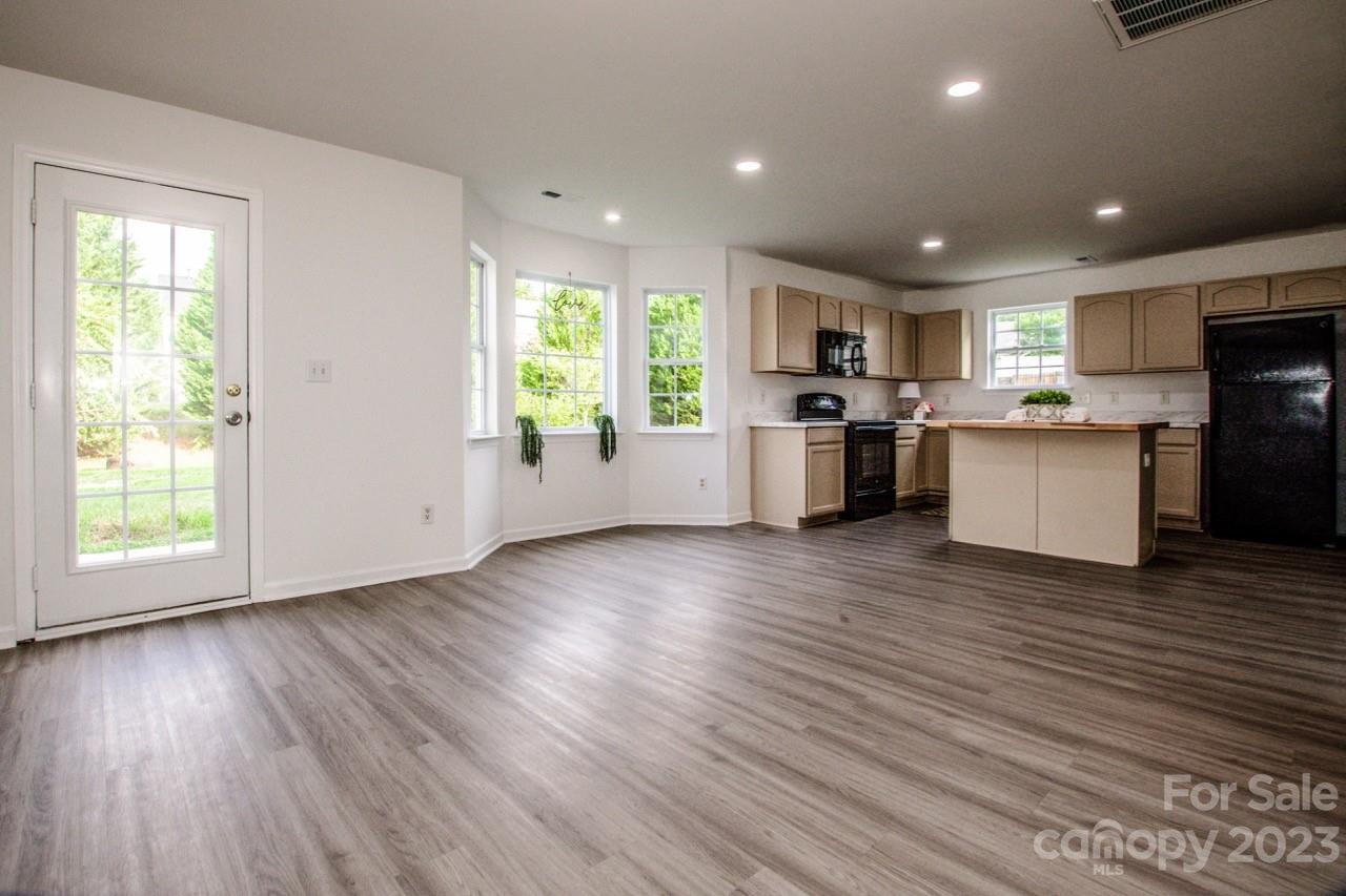 Taras Trace - Residential