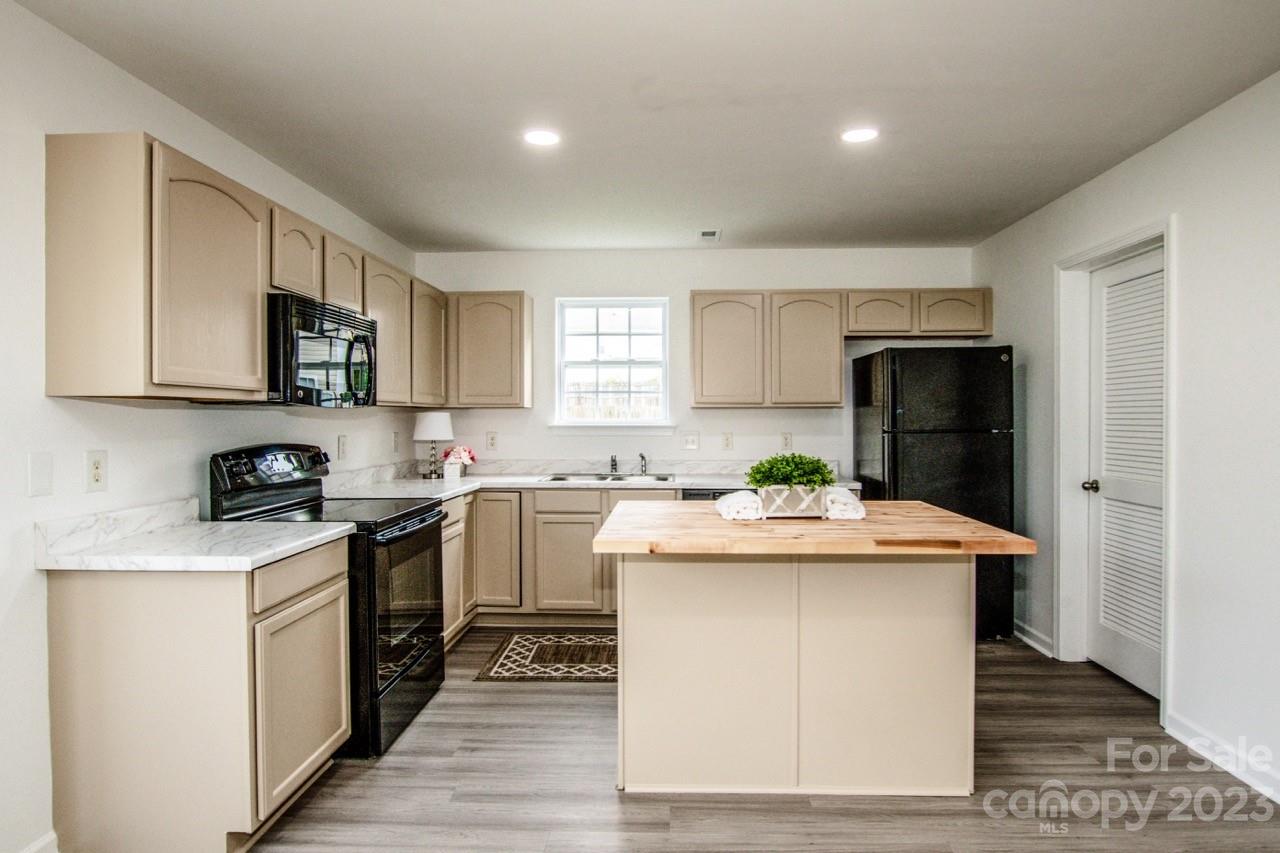 Taras Trace - Residential