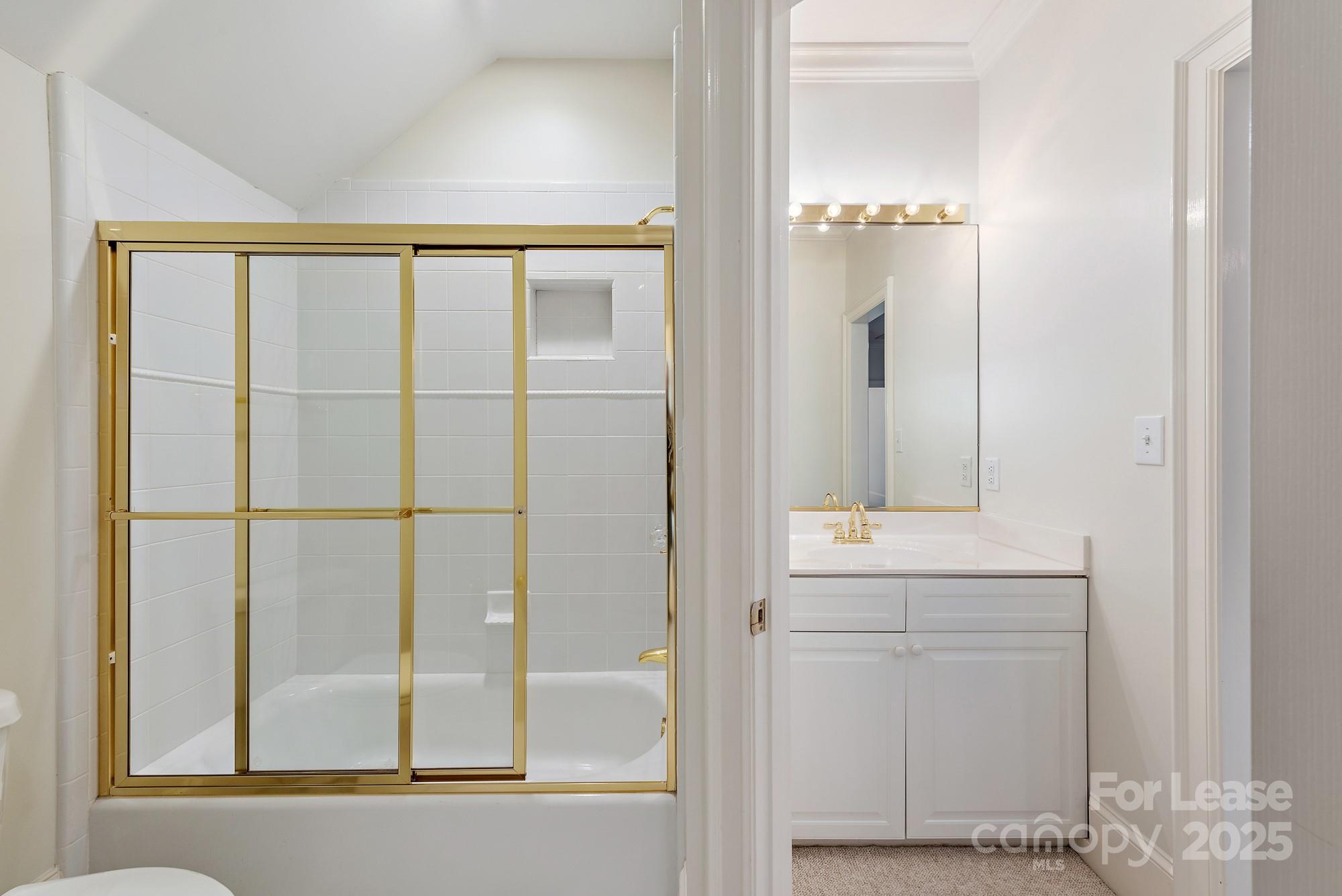 Morrocroft Estates - Residential Lease