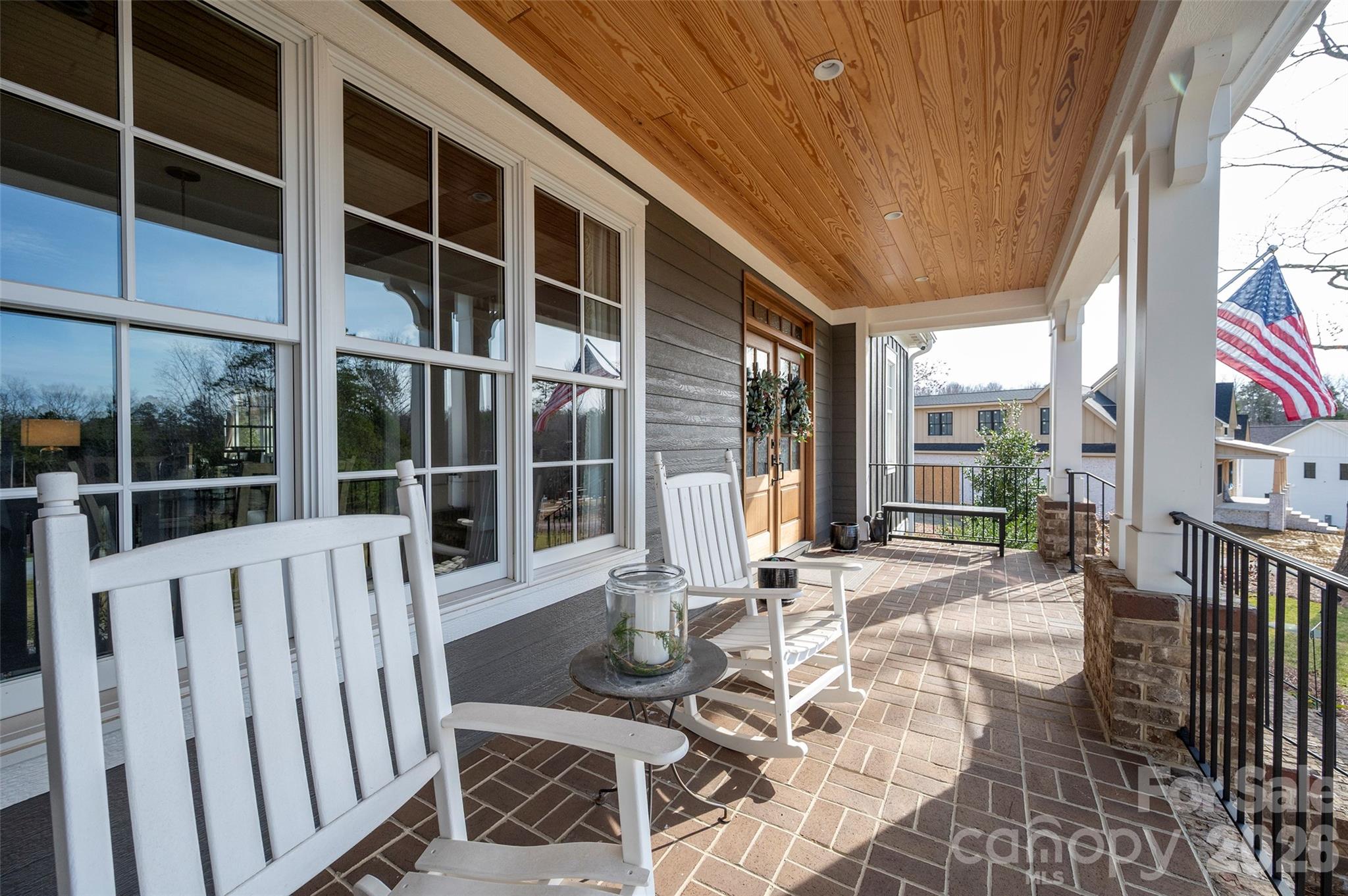 385 Lissara Lodge Drive