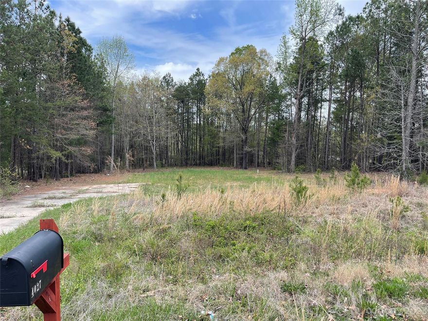 This property in York, SC already has a well and septic system installed and is located in a quiet culdesac neighborhood. It's a cleared lot ready for building your dream home.