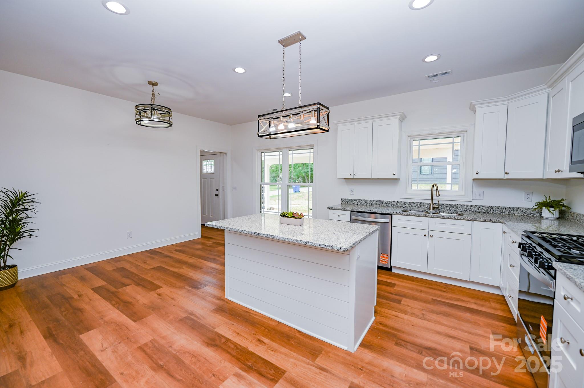 151 Cowan Street