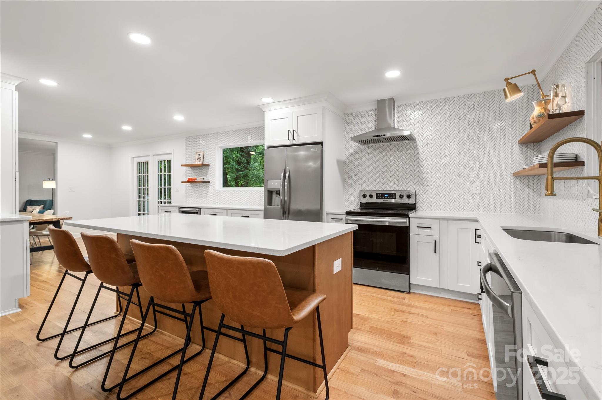 5016 Celeste Court