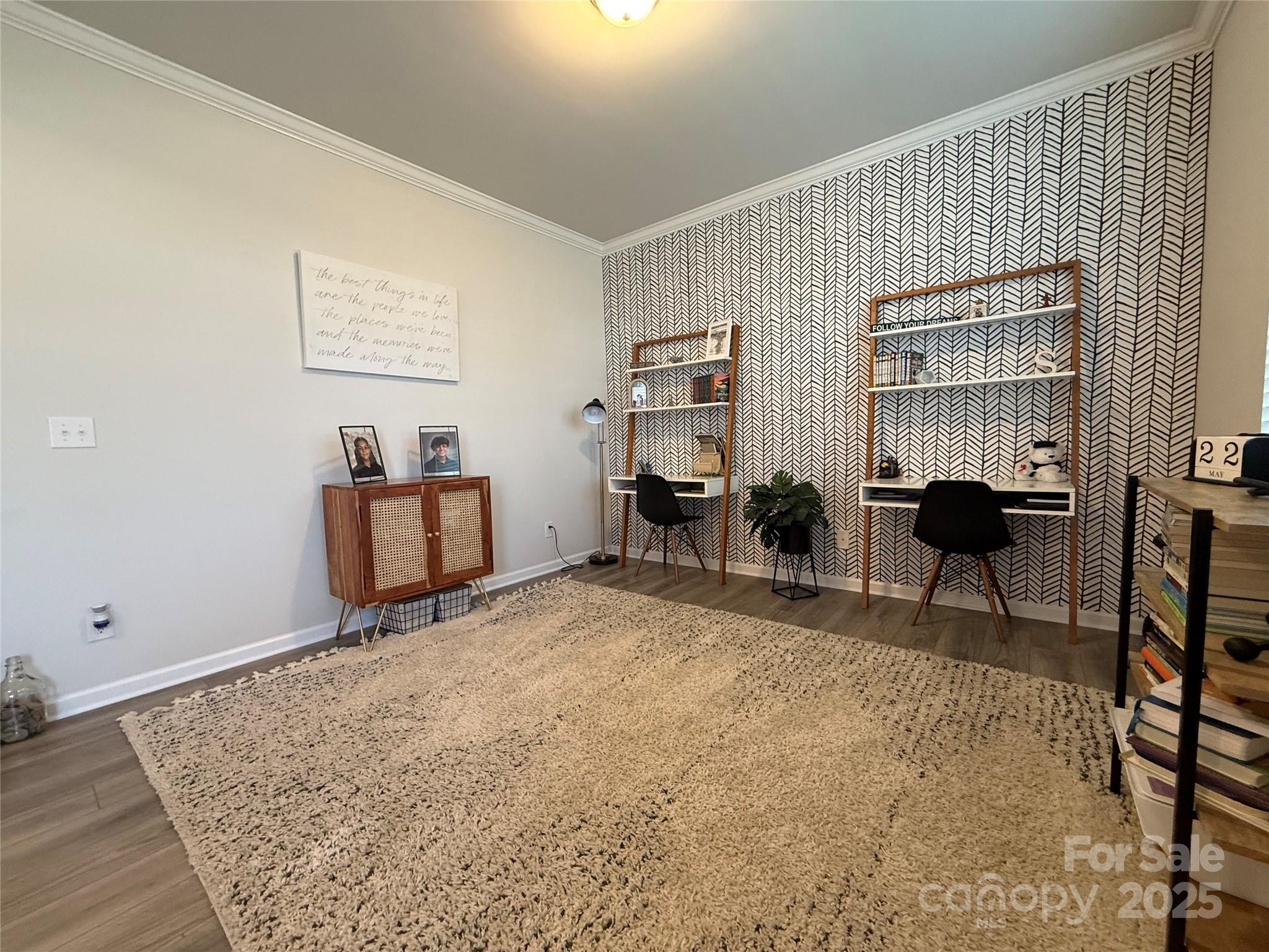 1016 Laggan Lane