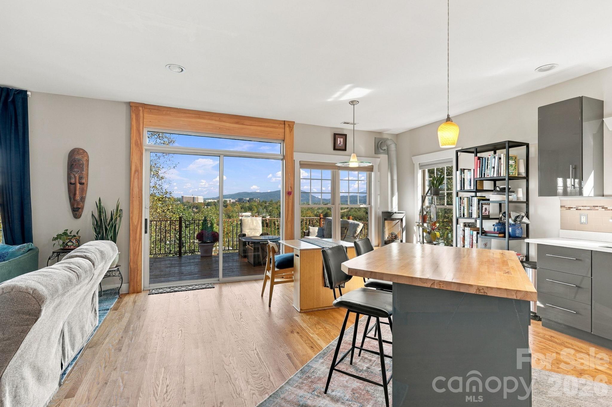 272 Riverview Drive