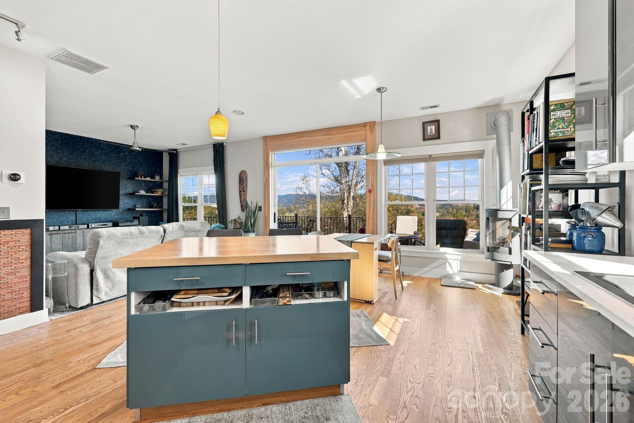 272 Riverview Drive