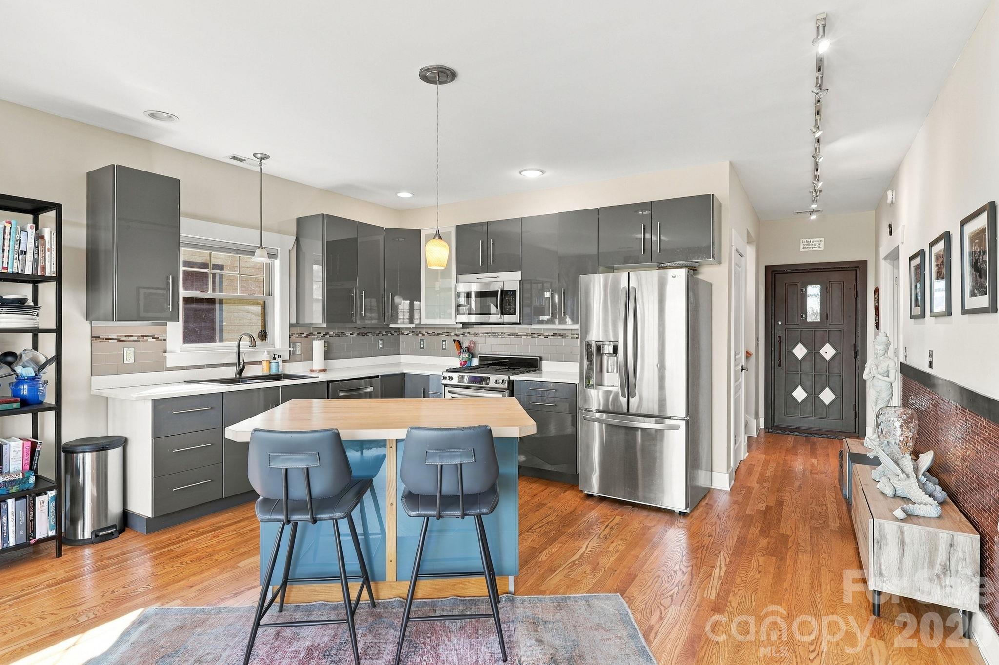 272 Riverview Drive