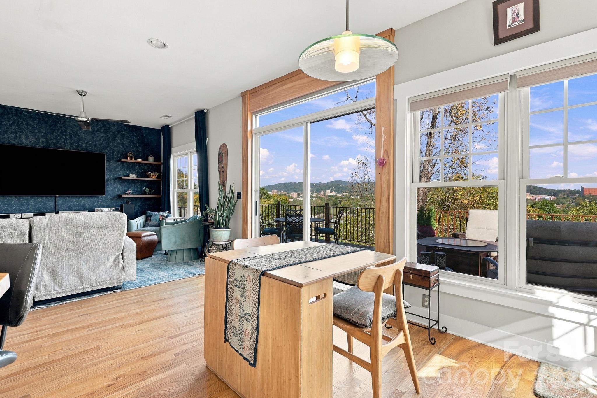 272 Riverview Drive