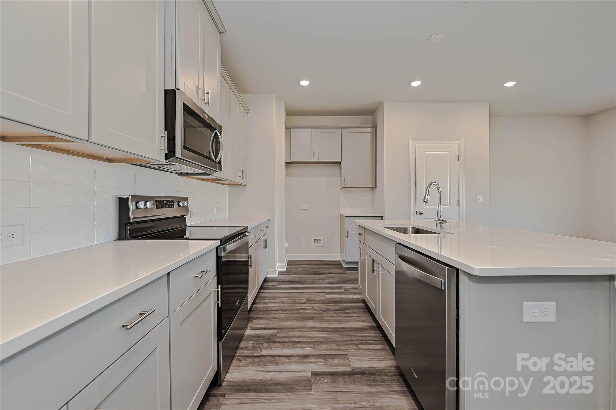 Walnut Reserve - Residential