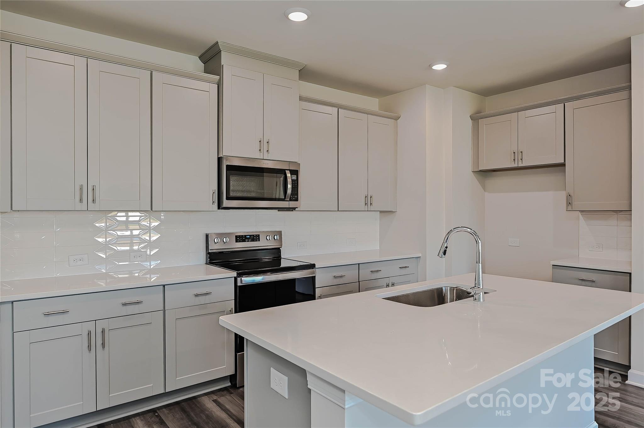 Walnut Reserve - Residential