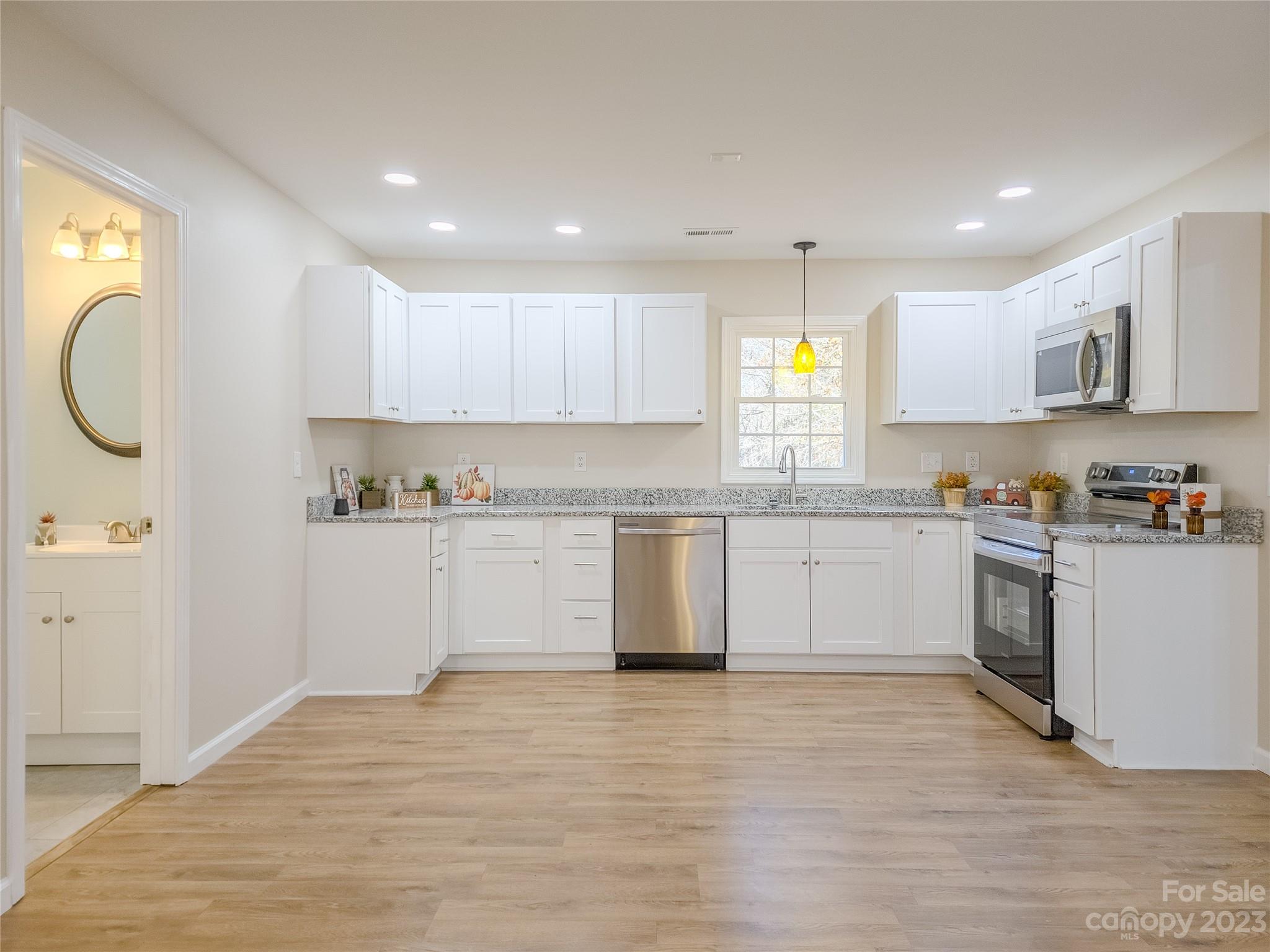 Hickory Hill - Residential