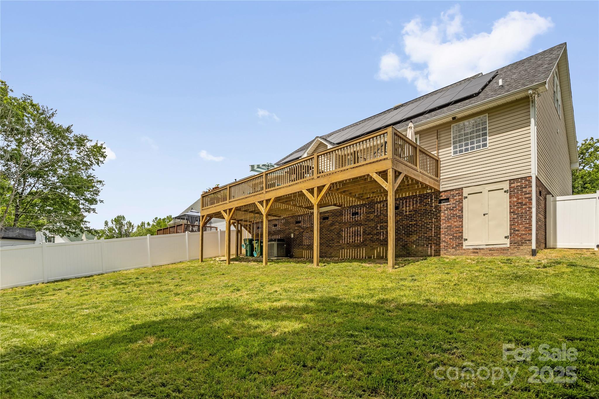 208 N Kayla Drive
