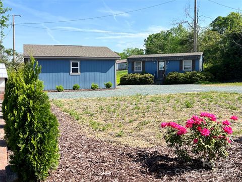 Photo of 420 W Main Street, Albemarle, NC 28001 (MLS # 4245806)