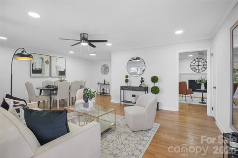 Photo of 846 S Magnolia Street, Mooresville, NC 28115 (MLS # 4358525)