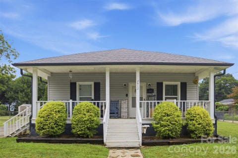 Photo of 2412 Jackson Street, Belmont, NC 28012 (MLS # 4406899)