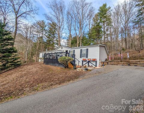 1372 Lickskillet Road Burnsville NC 28714