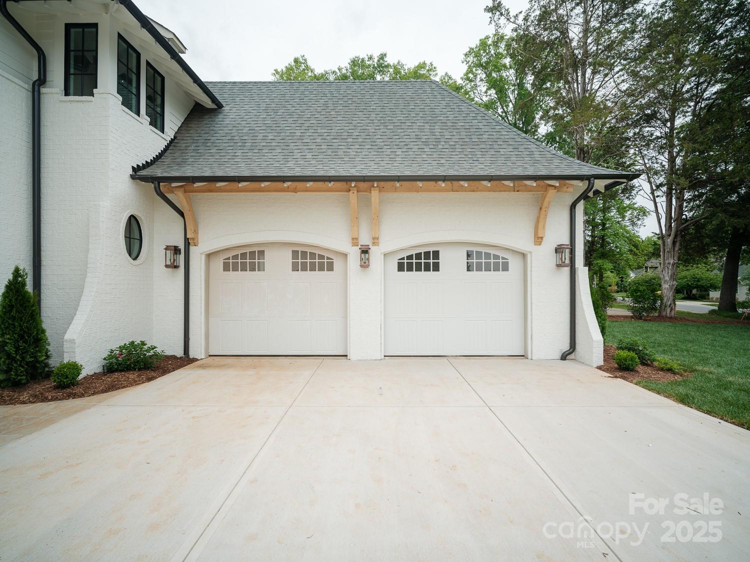 3212 Willow Oak Road