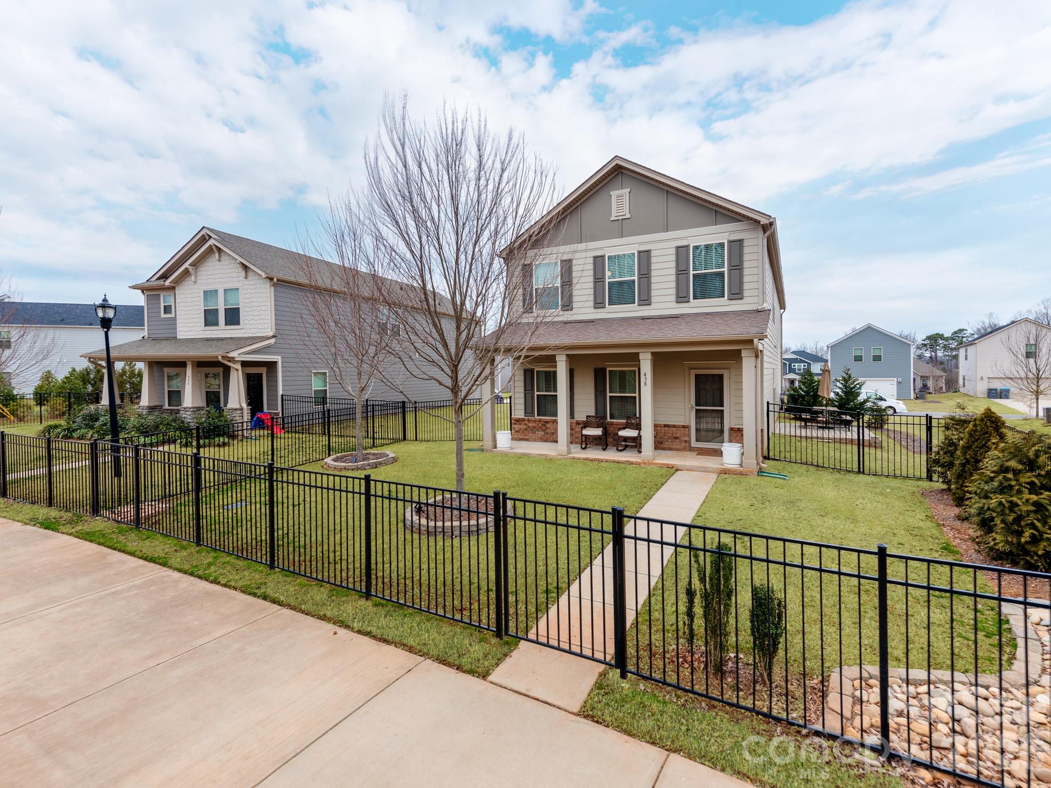 438 Nixon Road